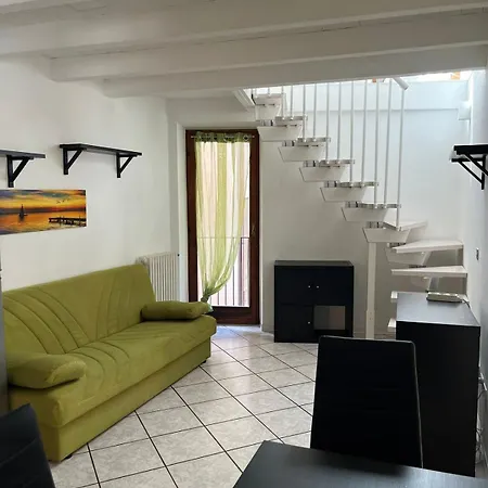 Apartment Nel Cuore Del Borgo Cambiasca